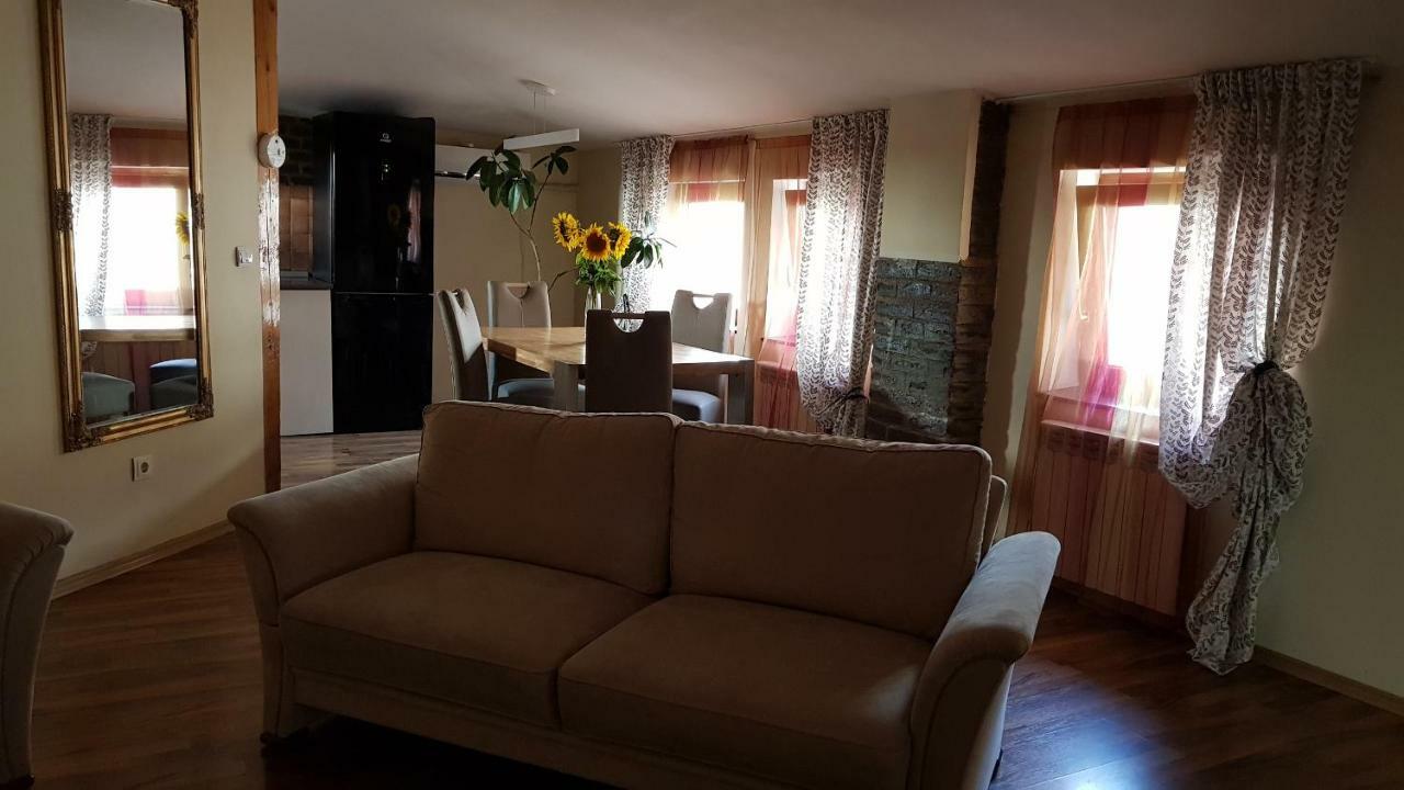 Apartament Central Oradea Apartment Exterior photo